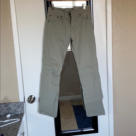 levi's slim fit pants